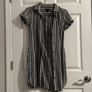 Banana Republic Gray/White Button Down Dress - size 0
